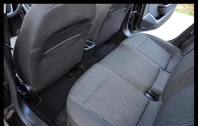 Opel Astra cena 37500 przebieg: 139000, rok produkcji 2014 z Siedlce małe 631